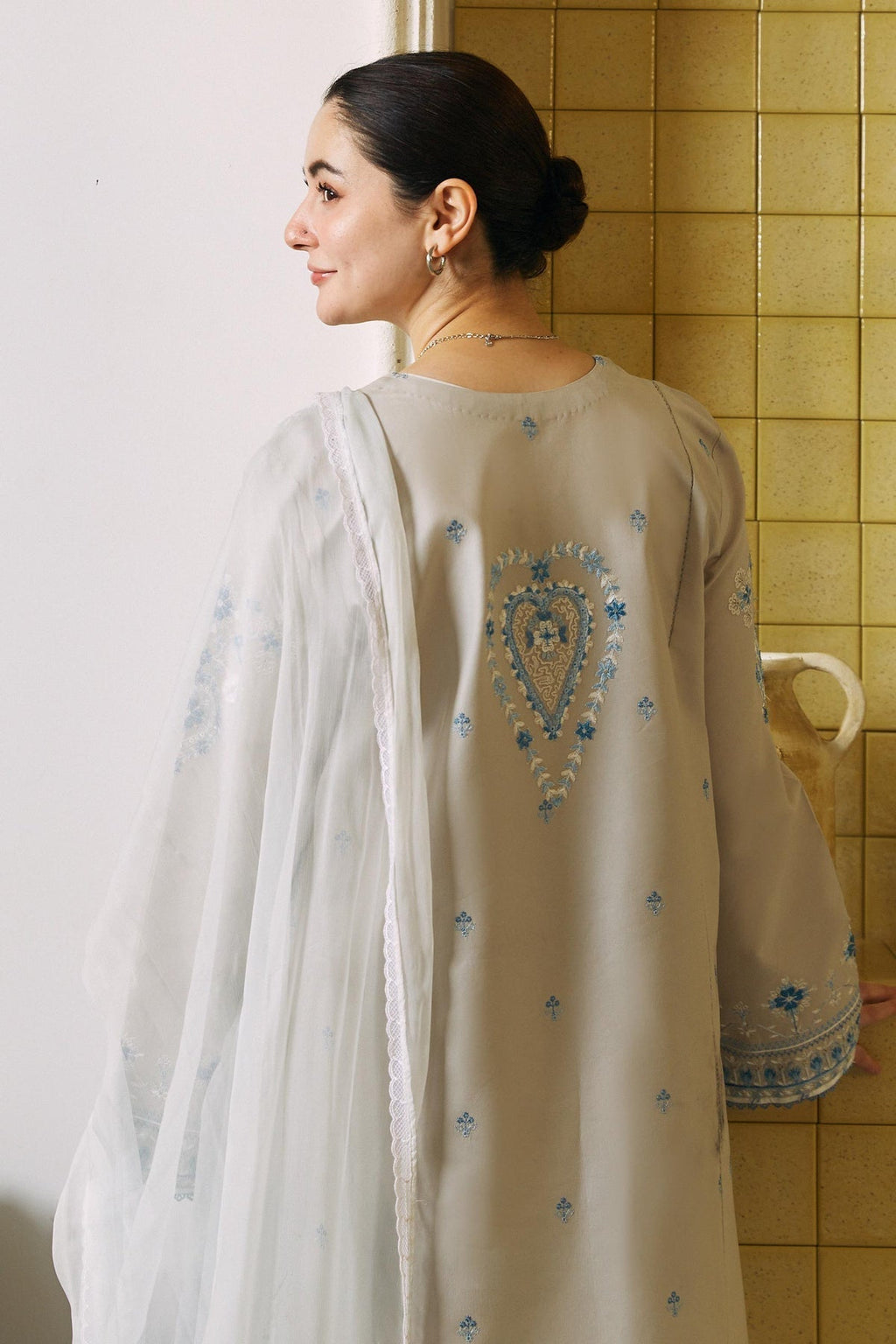 BANO BY ZARA SHAH JAHAN DHANAK EMBROIDERD UNSTICH 3PC (WA-255)