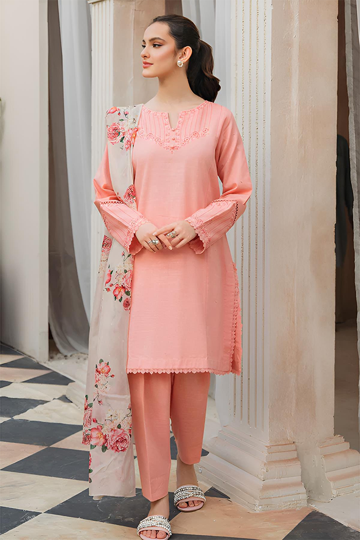 Heavy Embroidered Lawn 3pc