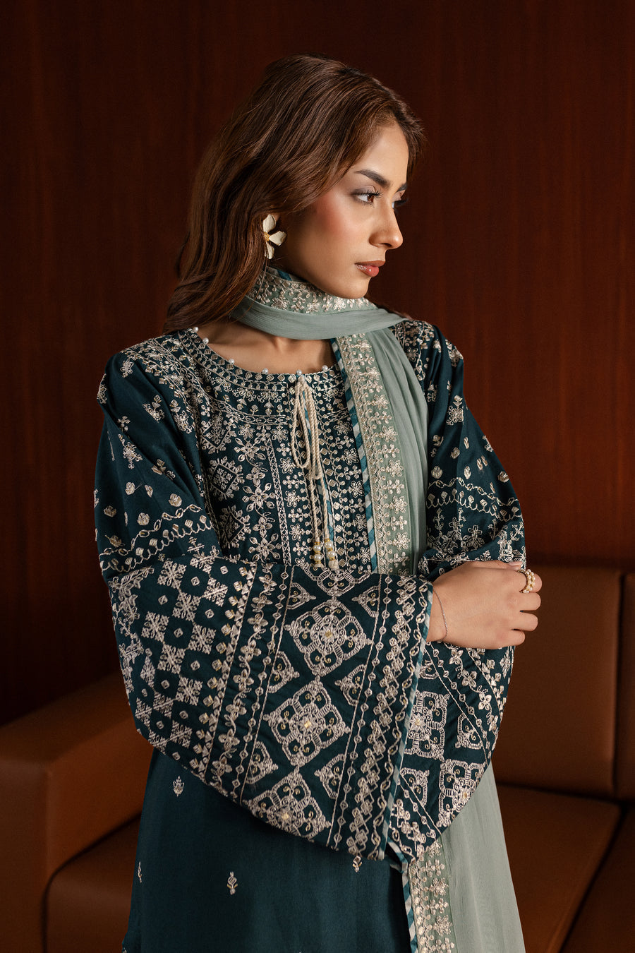 BAROUQE MOST DEMANDING ARTICAL LAWN EMBROIDERD UNSTICH 3PC (WA-950)