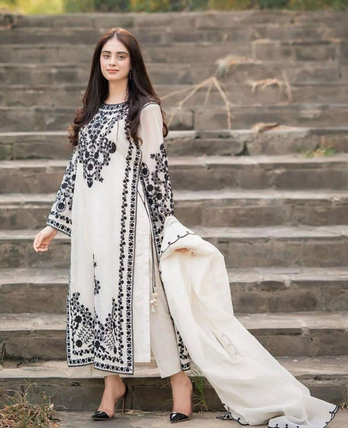 Asim Jofa Embroidered Lawn 3pc