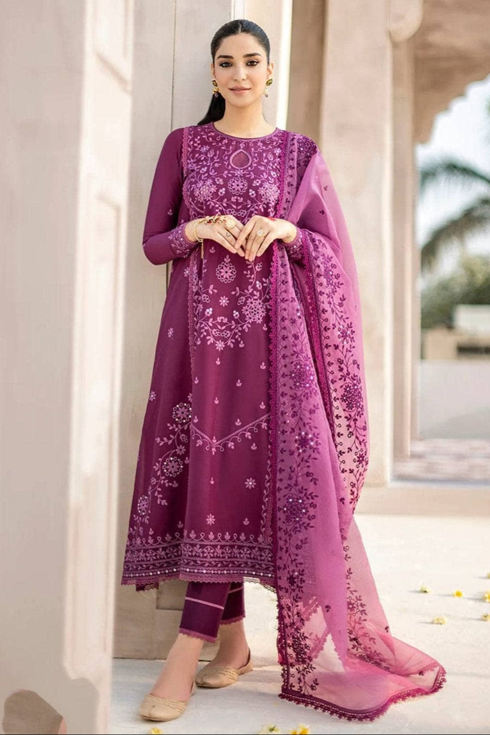 Heavy Embroidered Lawn 3pc