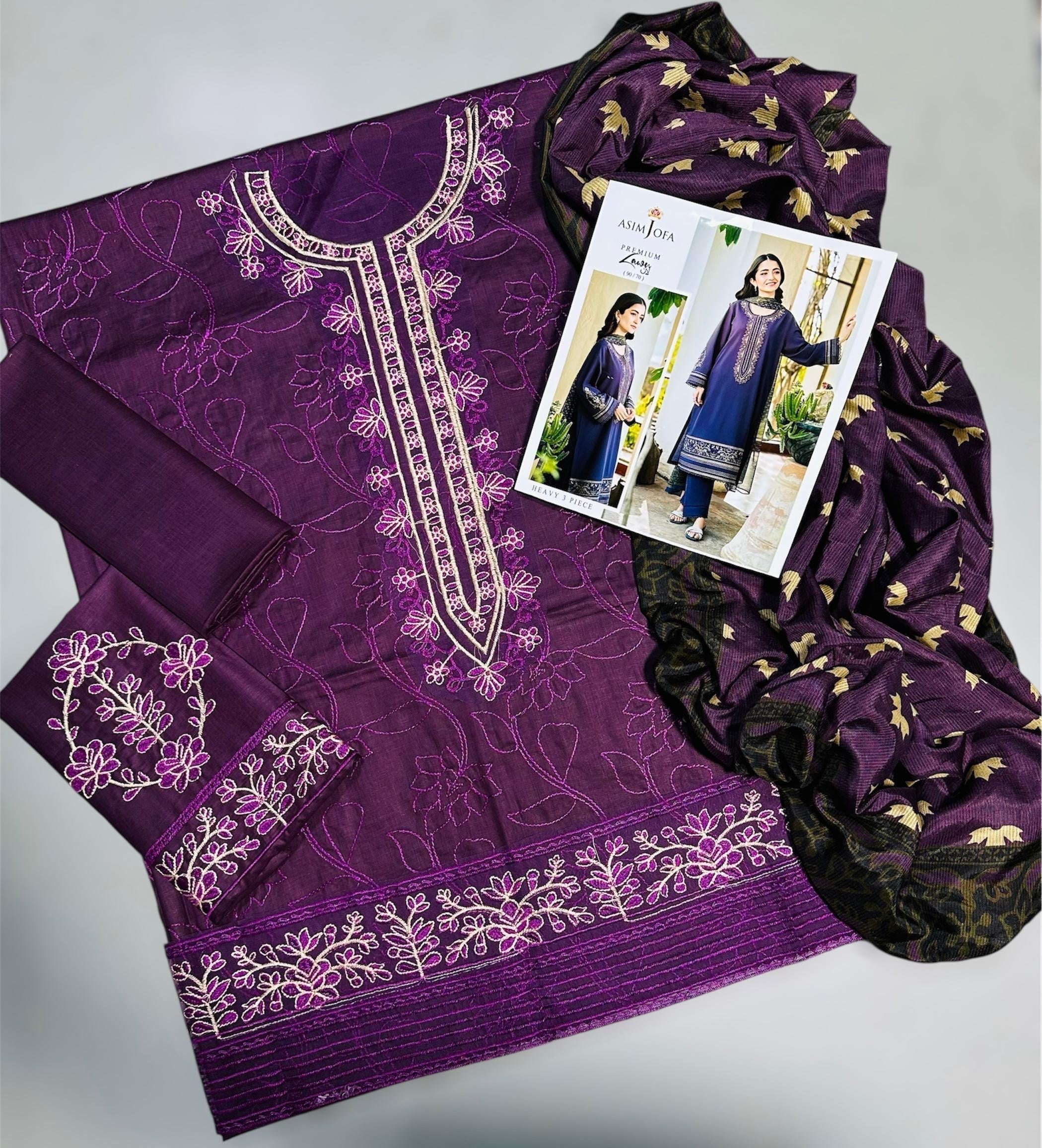 Heavy Embroidered Lawn 3pc