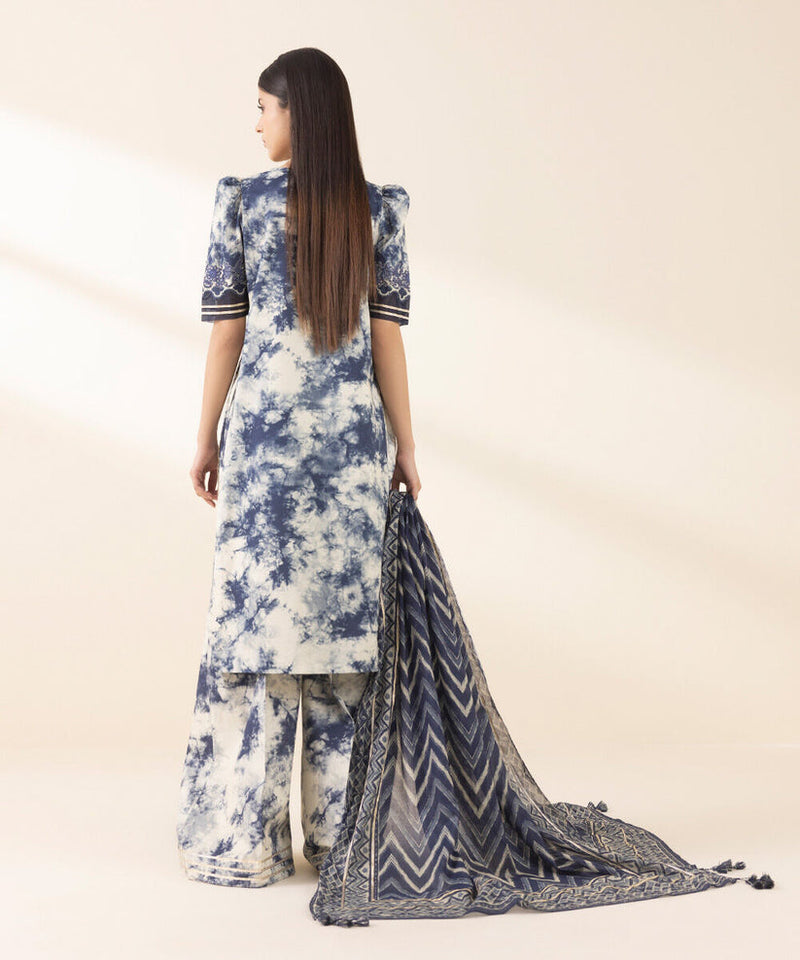 Hania Amir Lawn Print Embroidered 3pc SL-3213 Unstiched