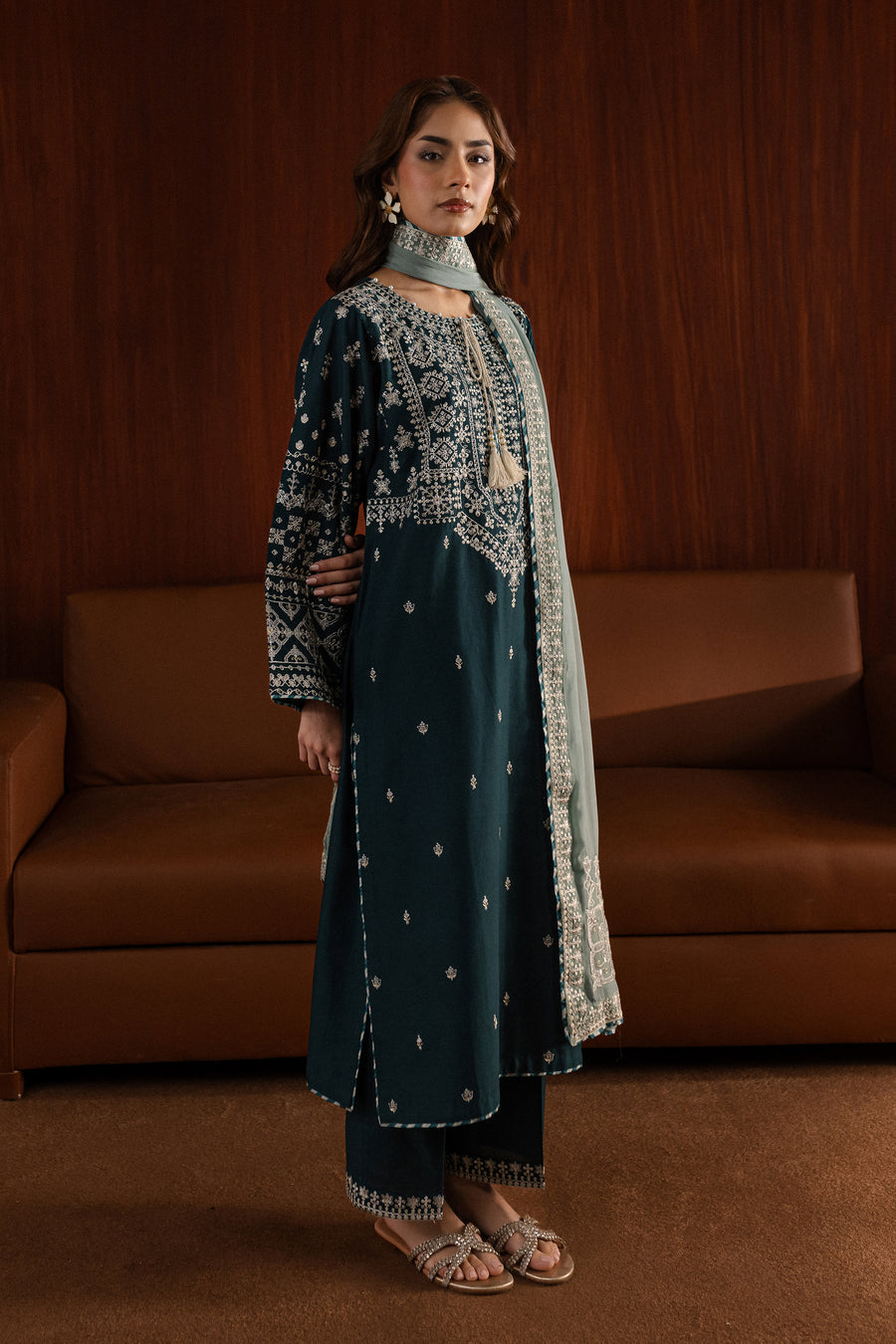 BAROUQE MOST DEMANDING ARTICAL LAWN EMBROIDERD UNSTICH 3PC (WA-950)