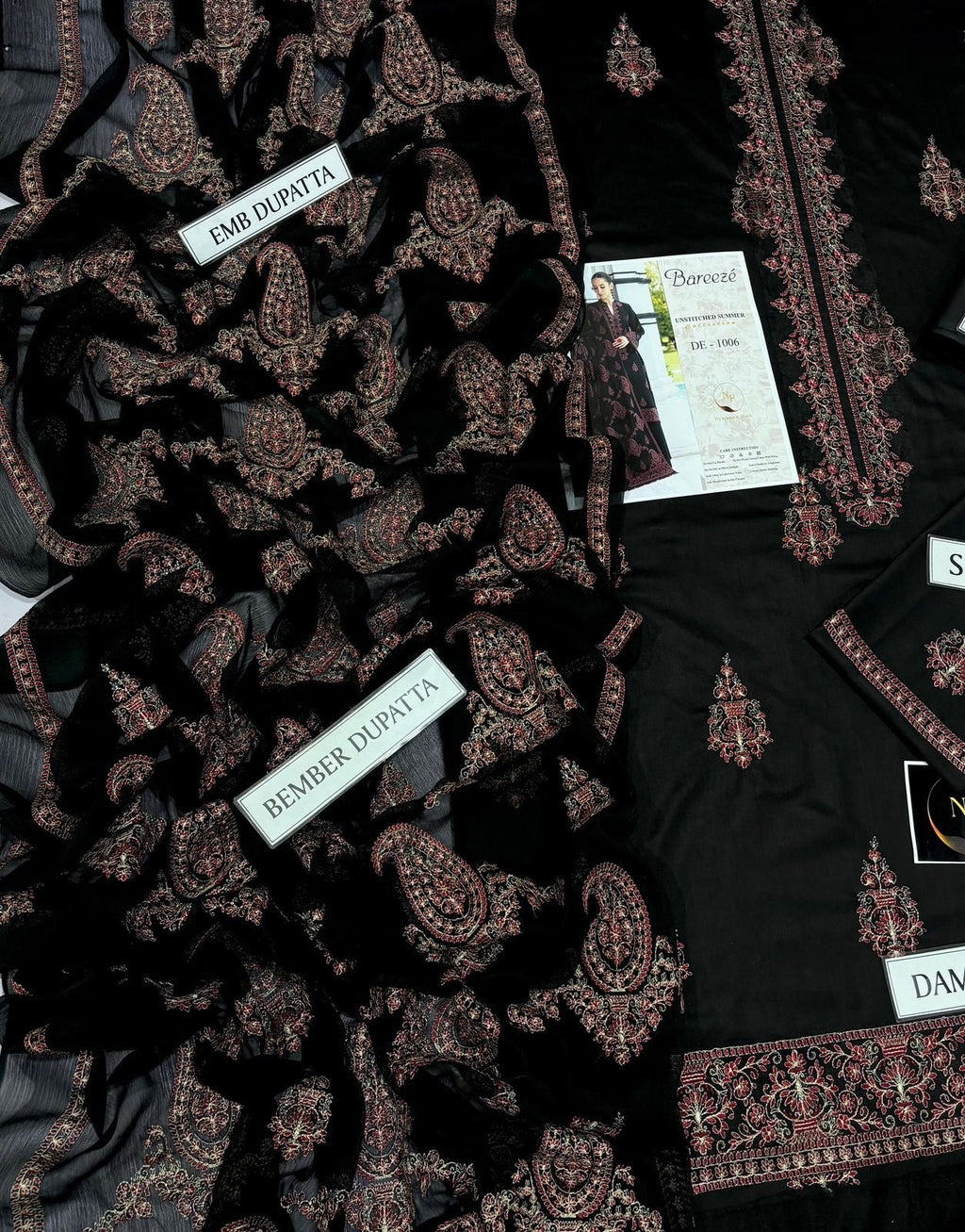 MOST DEMANDING ARTICAL BAREEZE EMBROIDERD LAWN UNSTICH 3PC (WA-630)